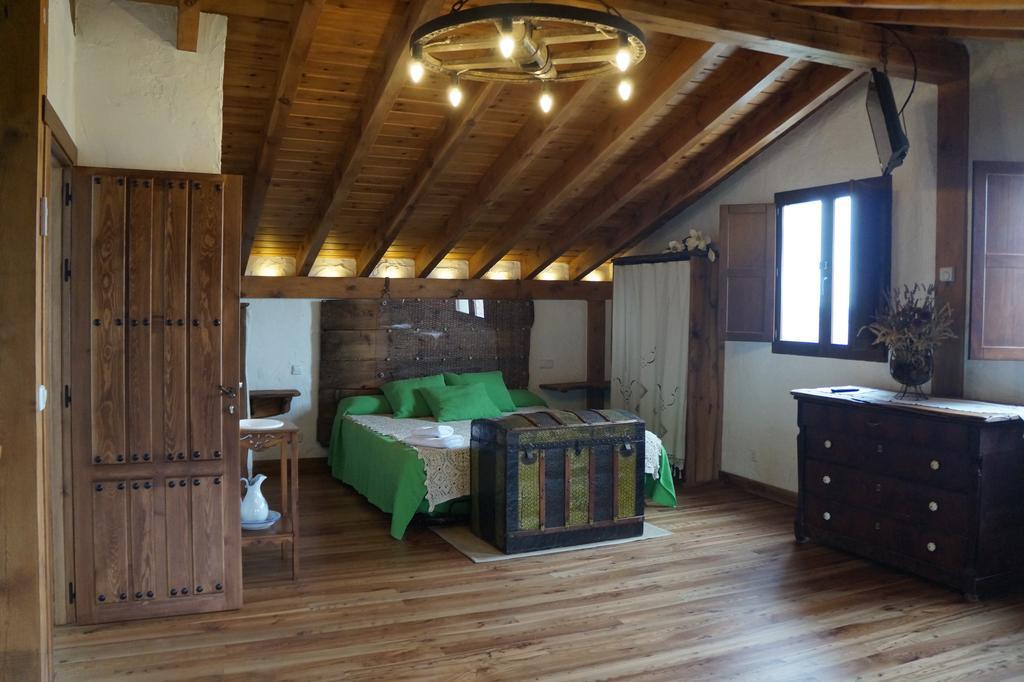 Casa Rural Bioenergética La Serrezuela Olmos de Atapuerca Exterior foto